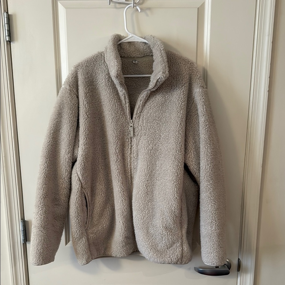 Women’s Uniqlo Jacket